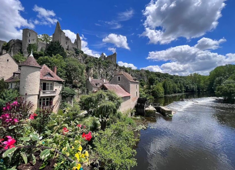 Angles-sur-l'Anglin, France, France